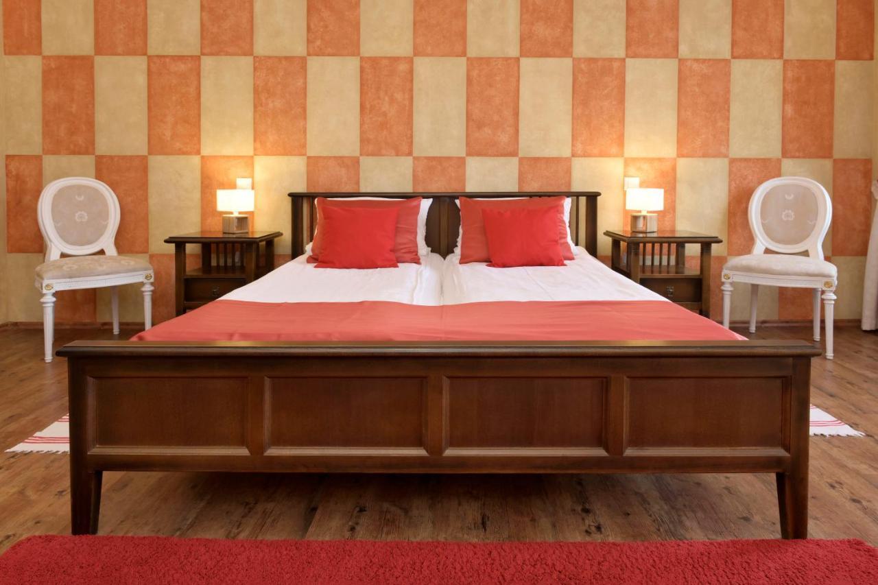 La Fresca Hotel Kromeriz Ngoại thất bức ảnh
