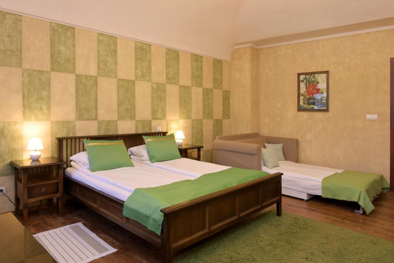 La Fresca Hotel Kromeriz Ngoại thất bức ảnh