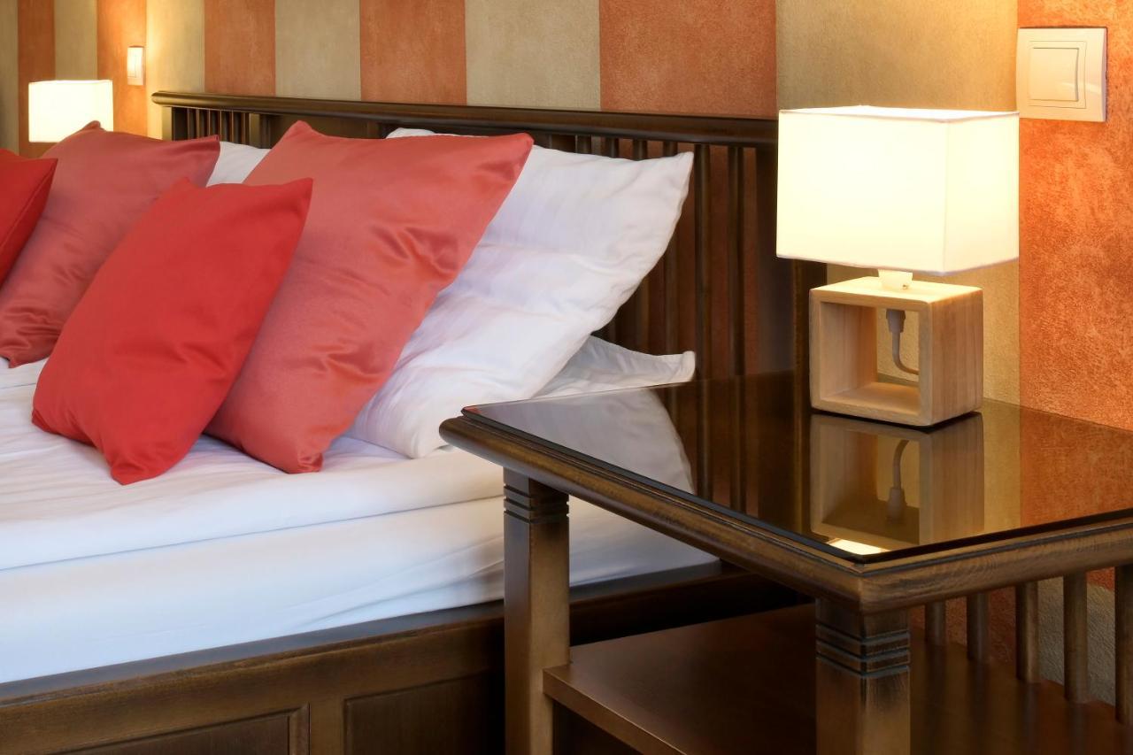 La Fresca Hotel Kromeriz Ngoại thất bức ảnh
