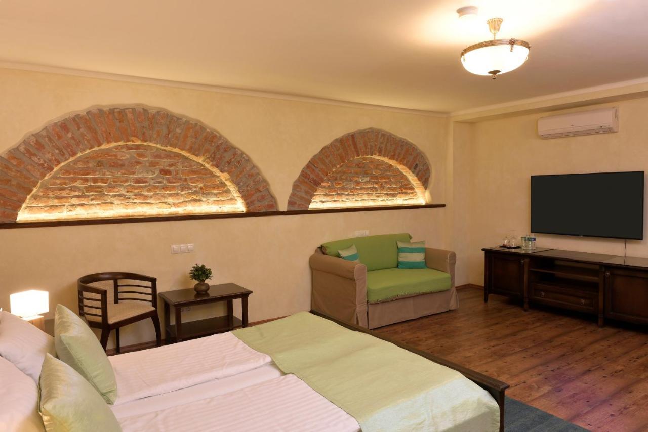 La Fresca Hotel Kromeriz Ngoại thất bức ảnh