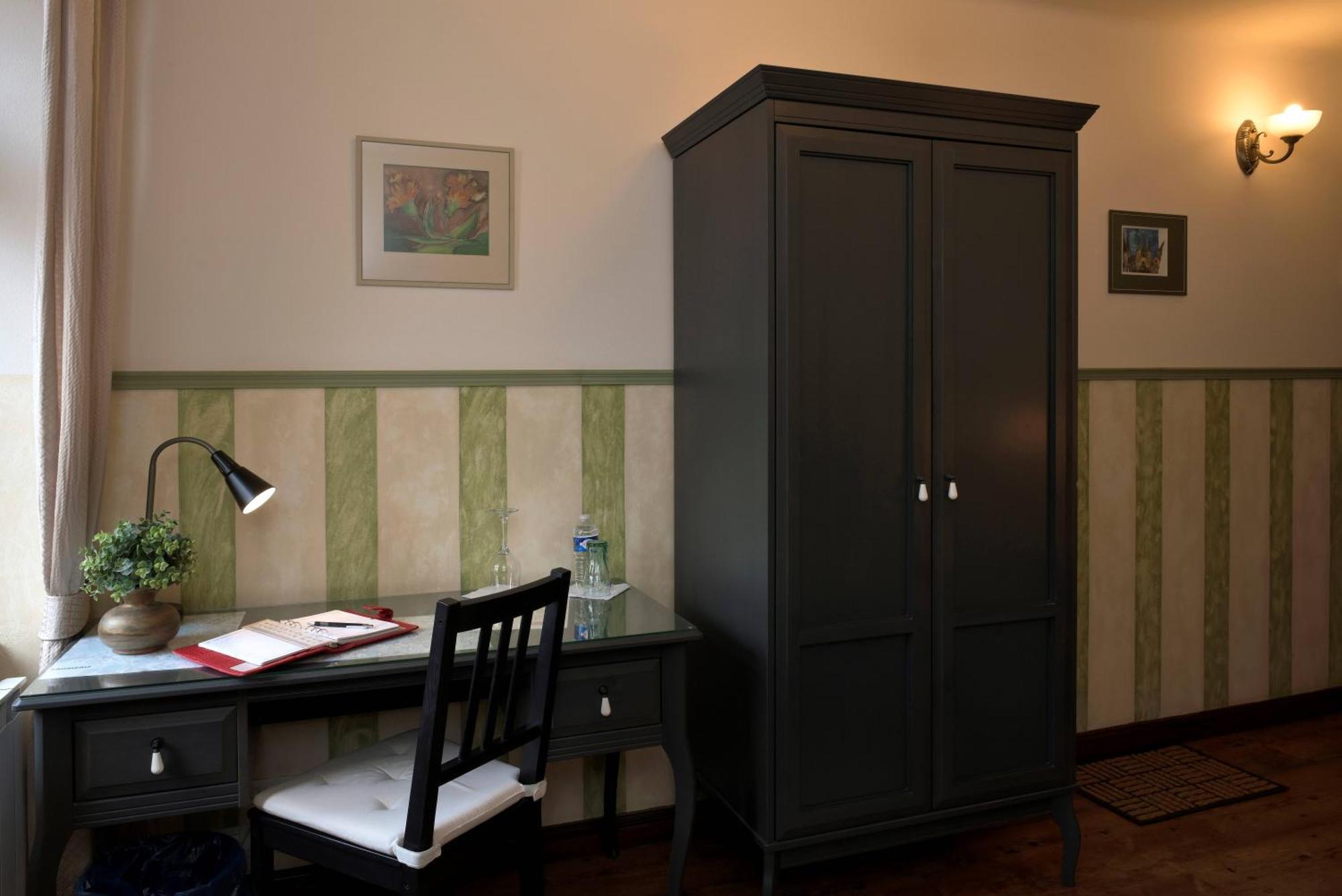 La Fresca Hotel Kromeriz Ngoại thất bức ảnh